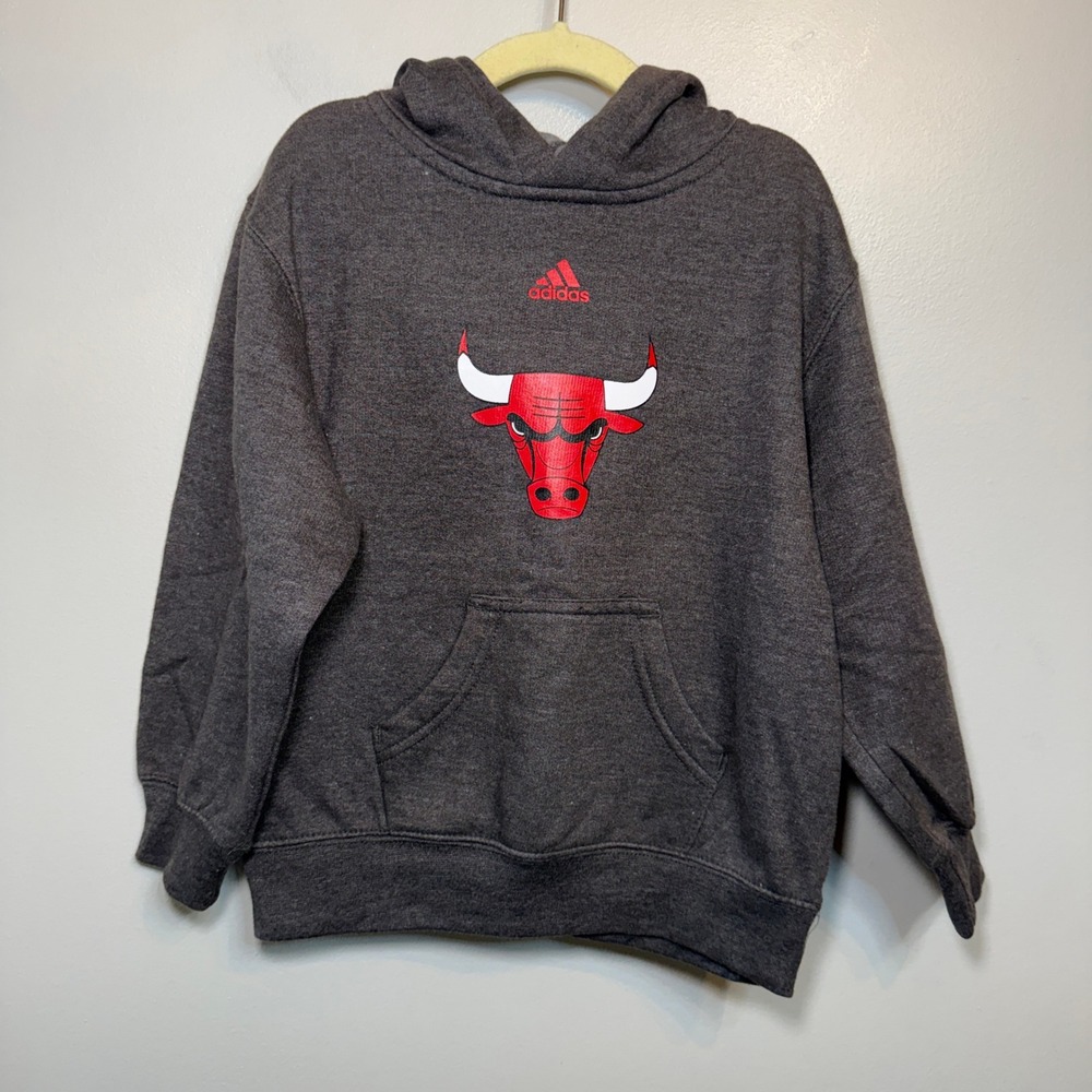 Adidas NBA Chicago Bulls Kids Hoodie Pullover Sweatshirt Gray Size Medium (5/6)